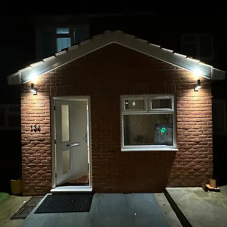 1St Studio Flat With Full Private Toilet And Shower With Its Own Kitchenette In Keedonwood Road Bromley A Fully Equipped Independent Studio Flat Exterior photo